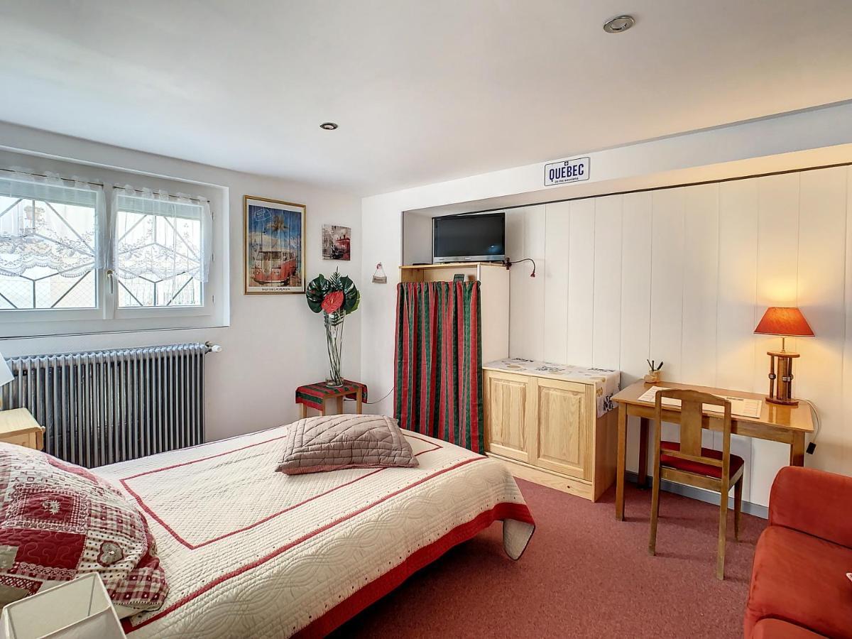 Neptune Apartment Royan Luaran gambar